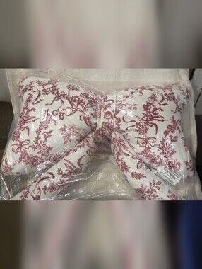 EN VOGUE DECORATIVE BOW PILLOW